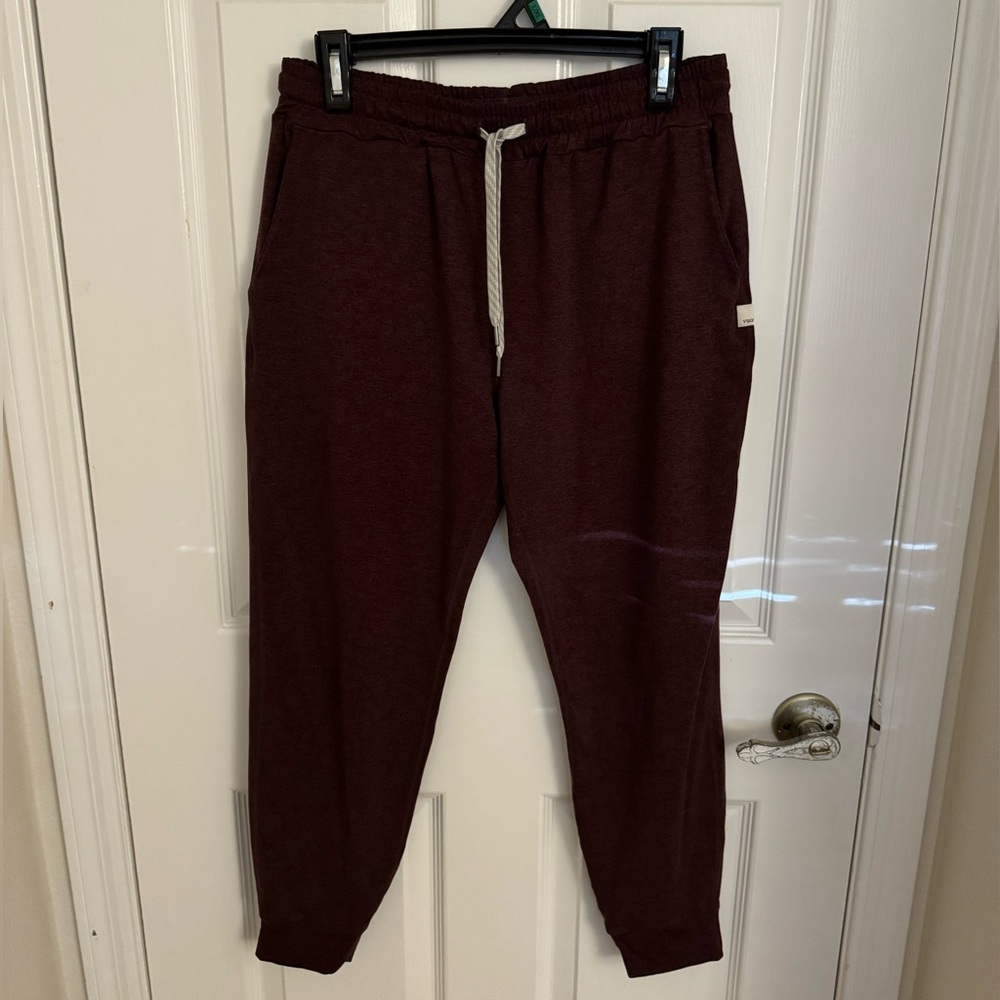 Vuori Performance joggers